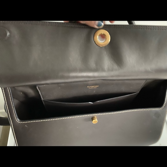 Burberry bag - Picture 7 of 8
